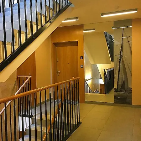 公寓 Nadmorski Dwor Wood 格但斯克