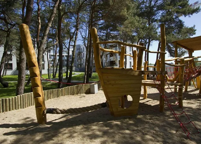 Nadmorski Dwor Wood *